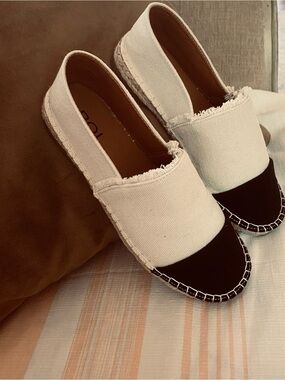 POL Two-Tone Canvas Espadrilles - Cream & Black